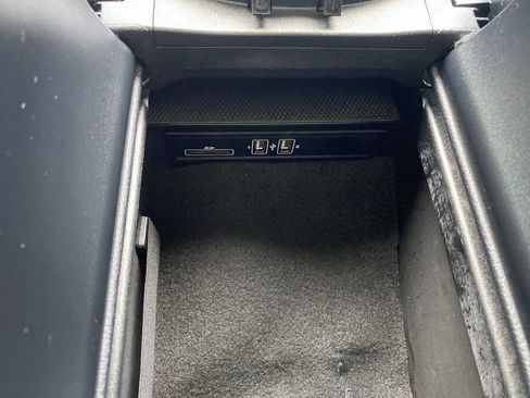 Used 2017 Mercedes-Benz C 300 4MATIC Coupe image 23