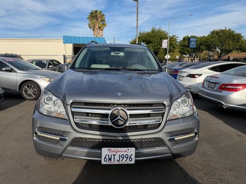Used 2012 Mercedes-Benz GL 450 4MATIC image 2