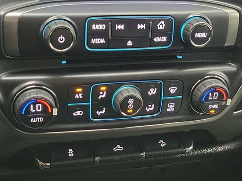Certified 2018 Chevrolet Silverado 1500 LT w/ All Star Edition AWD/4WD image 16
