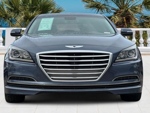 Used 2015 Hyundai Genesis 3.8 image 9