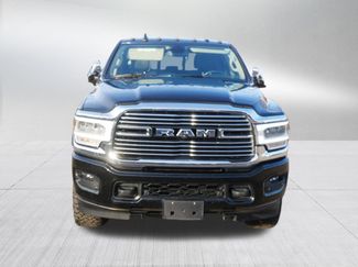 Used 2022 RAM 3500 Laramie video 2