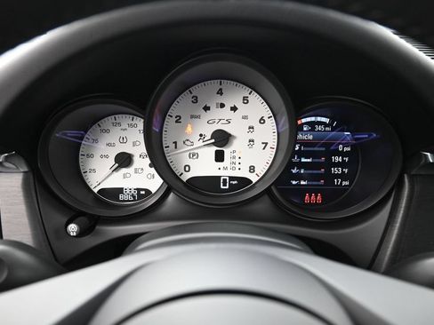 Certified 2026 Porsche Macan GTS AWD/4WD image 19