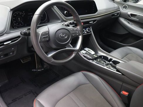 Used 2023 Hyundai Sonata SEL Plus image 17