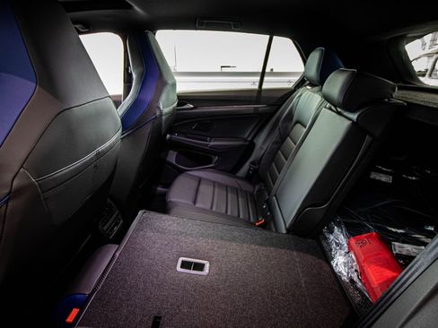 New 2026 Volkswagen Golf image 30