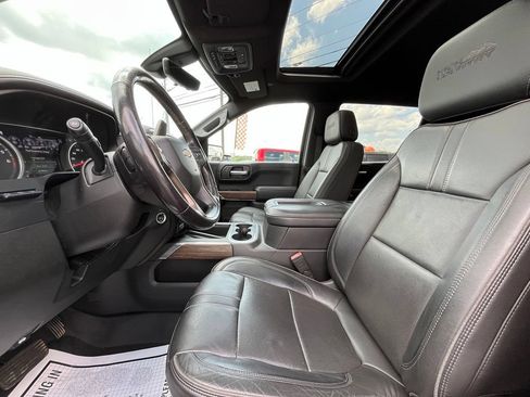 Used 2020 Chevrolet Silverado 1500 High Country w/ Technology Package AWD/4WD image 27