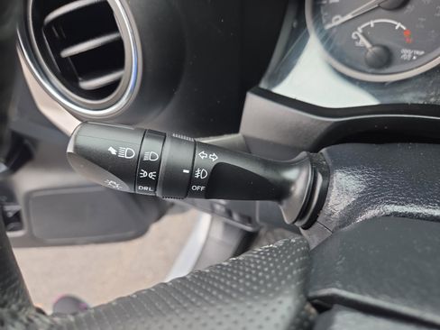 Used 2019 Toyota Tacoma SR5 image 14