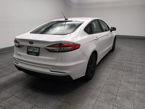 Used 2019 Ford Fusion S FWD image 9