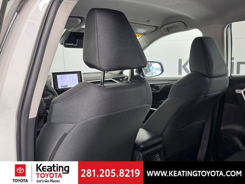 Certified 2025 Toyota RAV4 LE image 18