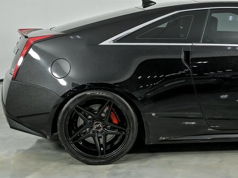 Used 2011 Cadillac CTS V image 12
