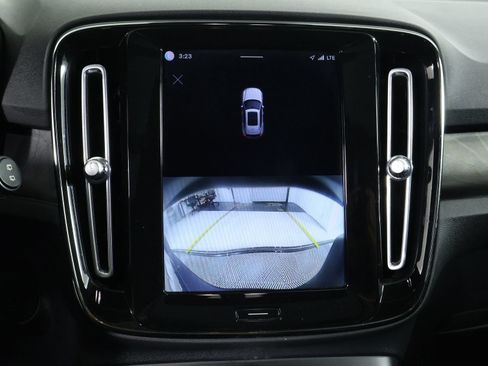 Certified 2023 Volvo XC40 Recharge Ultimate AWD/4WD image 13
