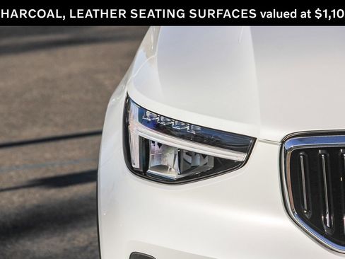 Certified 2025 Volvo XC40 B5 Core w/ Protection Package Premier image 3