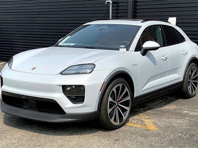 New 2025 Porsche Macan 4S Electric