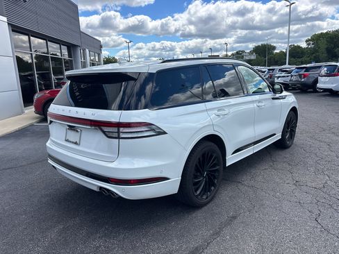 Used 2023 Lincoln Aviator Reserve w/ Equipment Group 201A AWD/4WD image 7