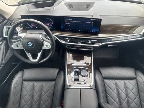 Used 2024 BMW X7 xDrive40i w/ Premium Package AWD/4WD image 36