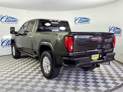 Used 2022 GMC Sierra 2500 Denali image 2