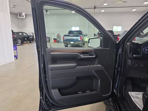 Used 2025 Chevrolet Silverado 1500 LT w/ Protection Package AWD/4WD image 23