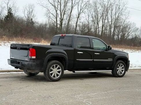 Used 2011 GMC Sierra 1500 Denali image 11