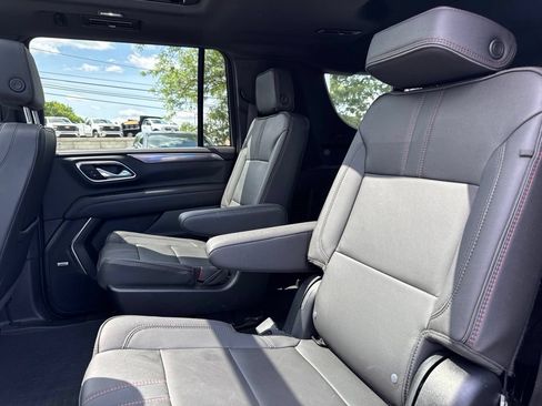 Used 2024 Chevrolet Suburban RST w/ Luxury Package AWD/4WD image 6