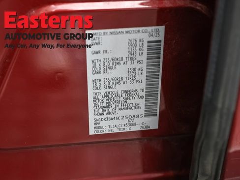 Used 2025 Nissan Pathfinder SV FWD image 35