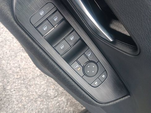 New 2026 Nissan Kicks SV w/ Cold Weather Package AWD/4WD image 12