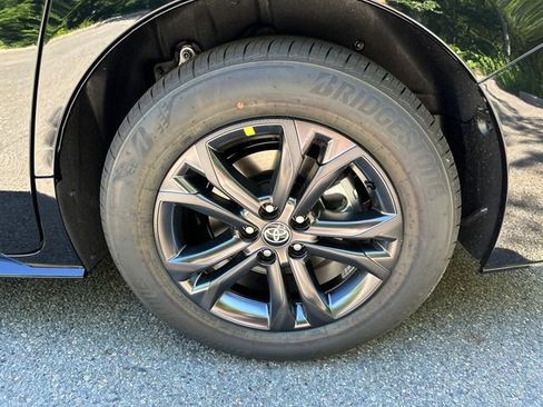 New 2026 Toyota Sienna XSE AWD/4WD image 13