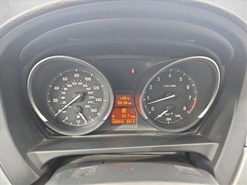 Used 2011 BMW Z4 sDrive35i image 11