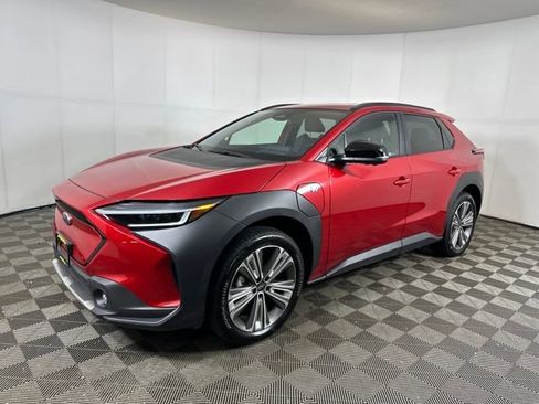 Used 2024 Subaru Solterra Limited image 7