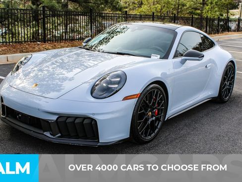 Used 2025 Porsche 911 Carrera GTS RWD image 3