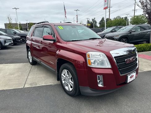 Used 2011 GMC Terrain SLE AWD/4WD image 7