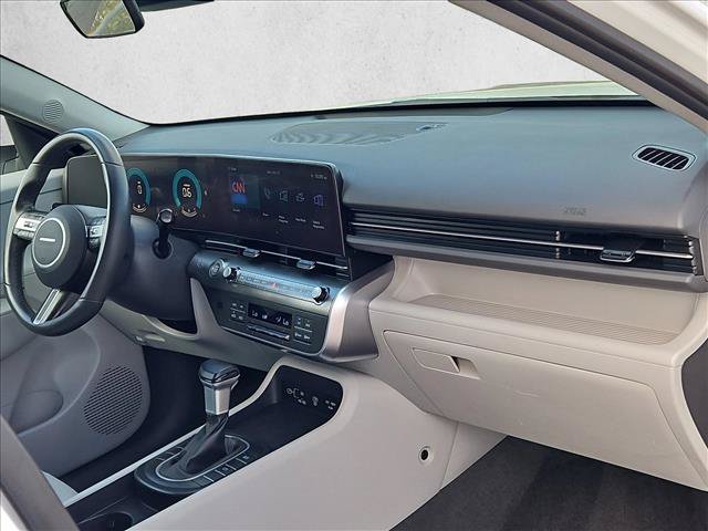 Used 2025 Hyundai Kona SEL FWD image 20