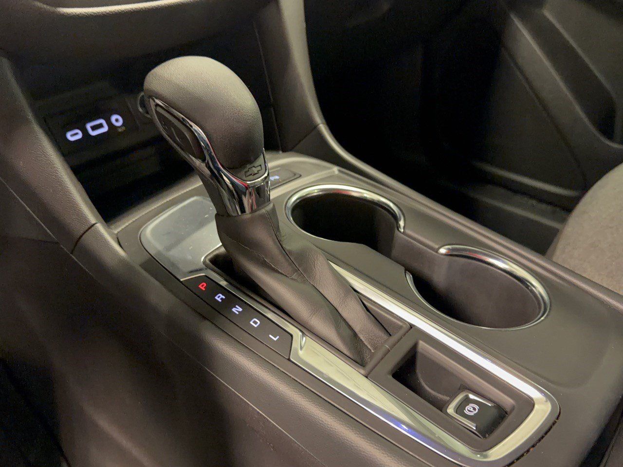 Used 2024 Chevrolet Equinox LT FWD image 21