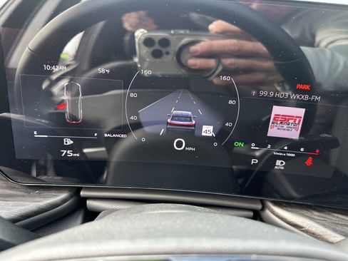 Used 2025 Audi Q5 Premium w/ Convenience Package image 16