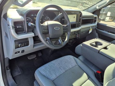 New 2025 Ford F450 XLT w/ XLT Value Package image 8