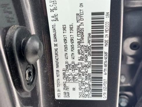 Used 2023 Toyota Tacoma TRD Sport w/ Technology Package AWD/4WD image 13
