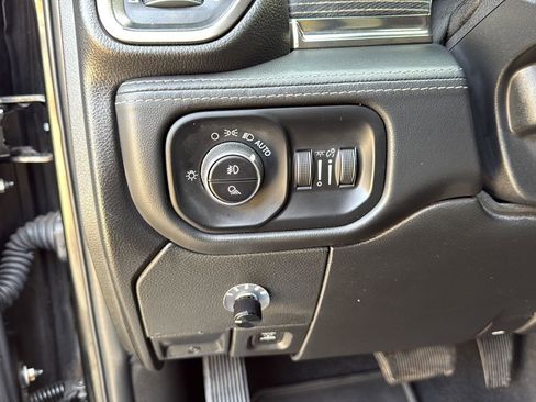 Used 2021 RAM 2500 Limited w/ Night Edition image 18