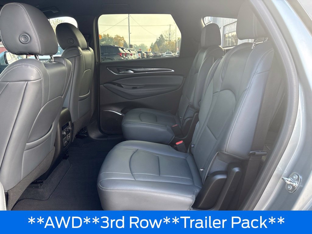 Used 2023 Buick Enclave Premium AWD/4WD image 17