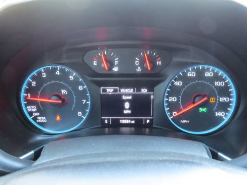 Used 2018 Chevrolet Equinox LT FWD image 13