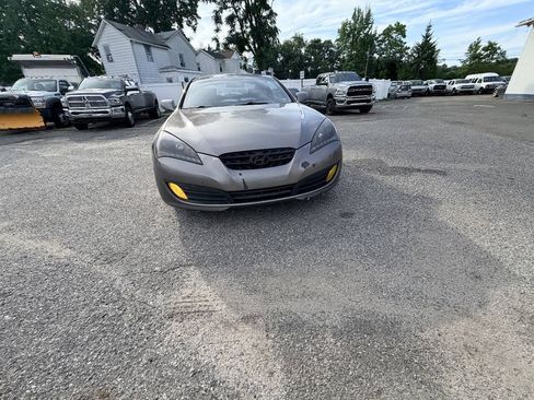 Used 2010 Hyundai Genesis 2.0T RWD image 20