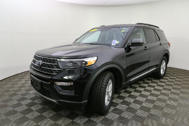 Used 2023 Ford Explorer XLT w/ Equipment Group 202A AWD/4WD image 5