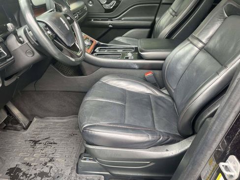Used 2023 Lincoln Aviator Reserve w/ Equipment Group 201A AWD/4WD image 15
