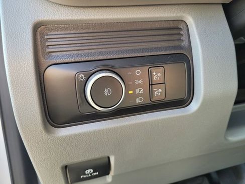 New 2025 Ford F550 4x4 SuperCab Super Duty image 26