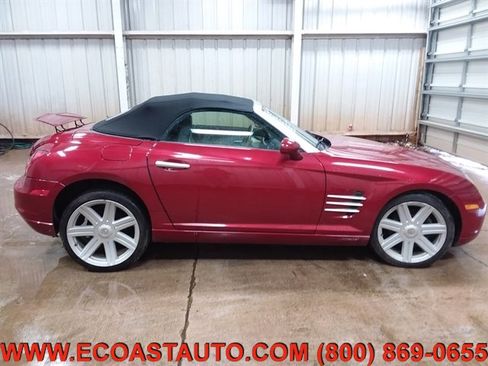 Used 2006 Chrysler Crossfire Limited image 3