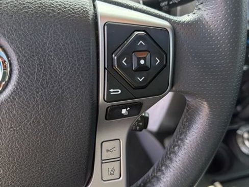 Used 2021 Toyota 4Runner Limited AWD/4WD image 25