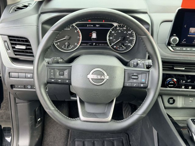 Used 2026 Nissan Rogue SV AWD/4WD image 18
