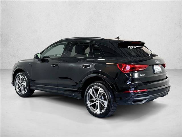 Used 2025 Audi Q3 2.0T Premium w/ Convenience Plus Package AWD/4WD image 8