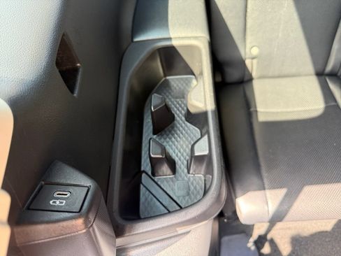 Used 2025 Toyota Grand Highlander AWD image 25