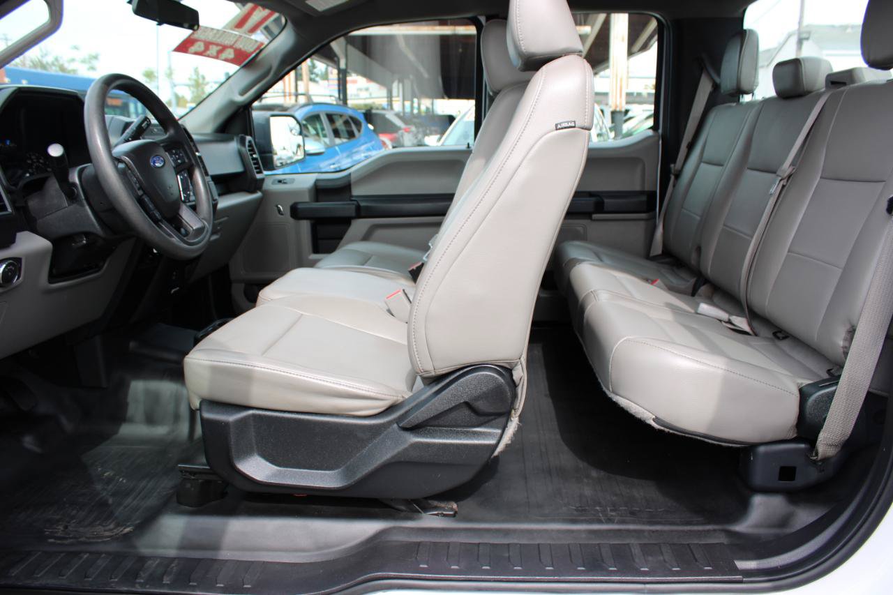 Used 2017 Ford F150 XL w/ Equipment Group 101A Mid AWD/4WD image 13