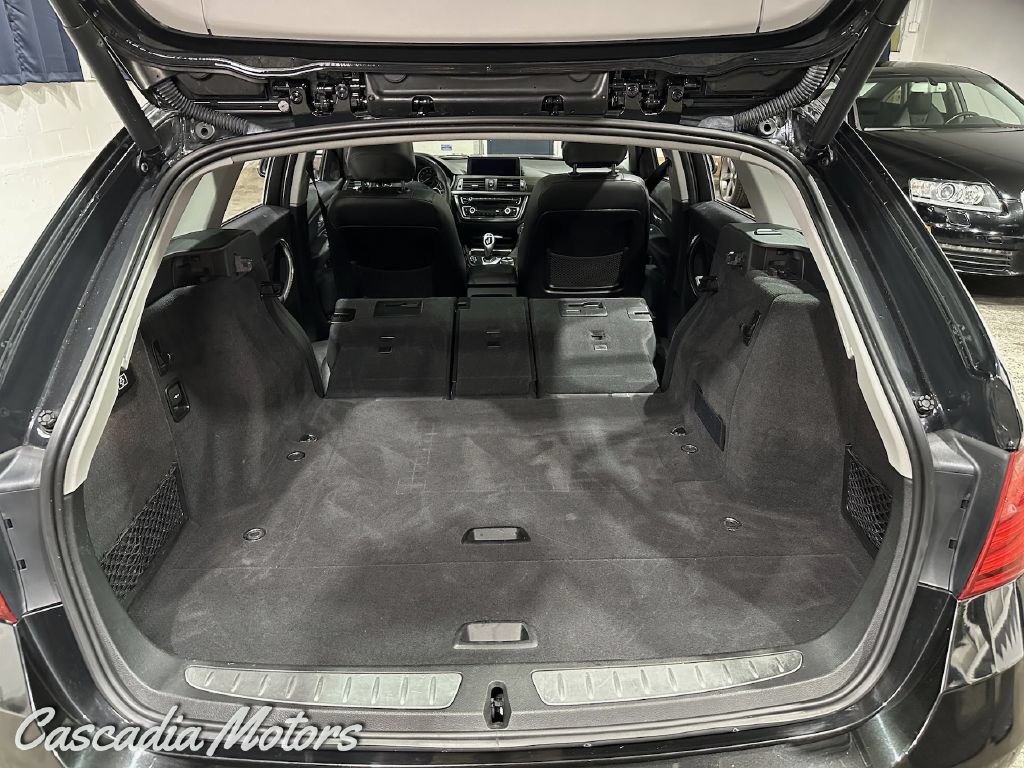 Used 2015 BMW 328i xDrive Wagon AWD/4WD image 11