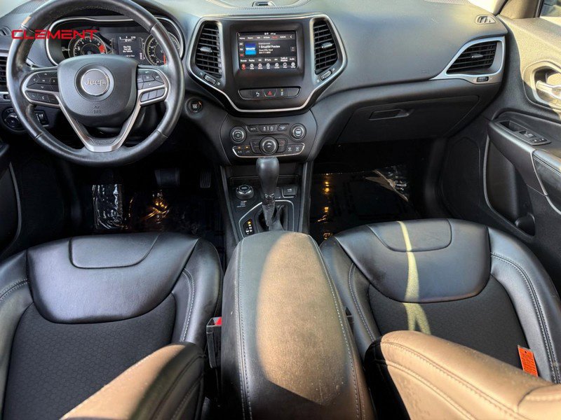 Used 2021 Jeep Cherokee Latitude Plus AWD/4WD image 12