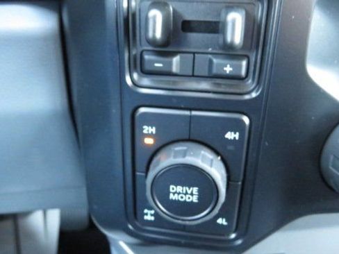 New 2026 Ford F350 XLT w/ XLT Premium Package AWD/4WD image 21